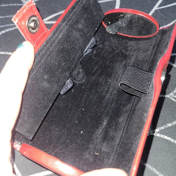 Revlon Bold Red Eye Glass Case - Picture 7 of 8